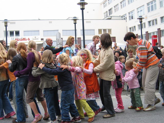 gal/2007/2007 Ruettenscheider Kinderfest/2007 Saitentwist Ruettenscheider Kinderfest 1.9. 468.jpg